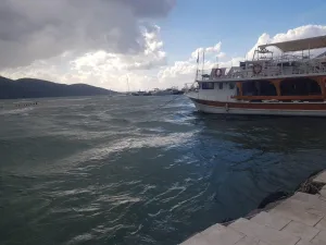 Fırtına ve sağanak Akyaka’yı da olumsuz etkiledi