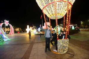 Muğla’da yeni yıl süslemelerine vatandaşlardan yoğun ilgi