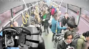 Hamile kadını acile yetiştiren şoför konuştu Hamile kadını acile yetiştiren şoför konuştu