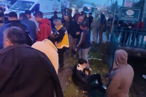 Fethiye'de otomobille motosikletler çarpıştı: 3 yaralı Fethiye'de otomobille motosikletler çarpıştı: 3 yaralı