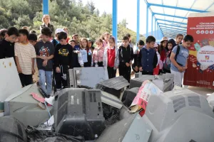 Minikler atık konusunda bilgilendirildi