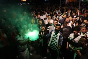 Muğlaspor taraftarları şampiyonluğu kutladı Muğlaspor taraftarları şampiyonluğu kutladı