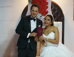 Muğla'da Düğün Yemekleri Festivali'ndeki gelin ve damat rolü gerçek oldu Muğla'da Düğün Yemekleri Festivali'ndeki gelin ve damat rolü gerçek oldu