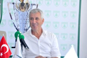 Muğlaspor’da Teknik Direktör Besim Durmuş ile imzalar atıldı Muğlaspor’da Teknik Direktör Besim Durmuş ile imzalar atıldı