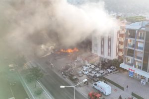 Milas’ta çıkan yangında iş yeri küle döndü Milas’ta çıkan yangında iş yeri küle döndü