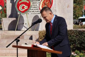 Muğla’da Cumhuriyet Bayramı kutlamaları çelenk sunma töreni ile başladı