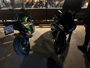 Milas’ta yarış yapan motosikletliler yakalandı Milas’ta yarış yapan motosikletliler yakalandı