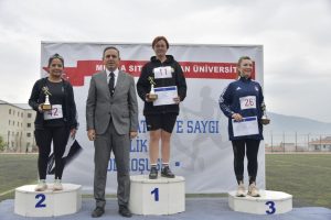 Atatürk'e saygı için koştular