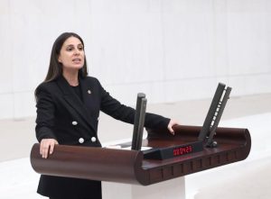 Kursları tasarruf tedbirlerine takılan özel gereksinimli bireylerin sorunu çözüldü
