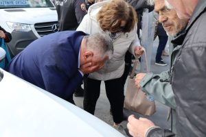 Muğla’da İmamoğlu protestosuna polis müdahalesi, gözaltılar var Muğla’da İmamoğlu protestosuna polis müdahalesi, gözaltılar var