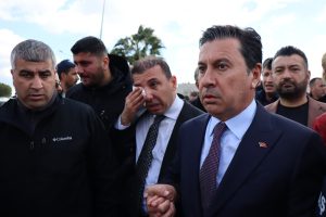 Muğla’da İmamoğlu protestosuna polis müdahalesi, gözaltılar var Muğla’da İmamoğlu protestosuna polis müdahalesi, gözaltılar var