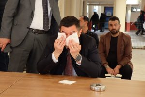 Muğla’da İmamoğlu protestosuna polis müdahalesi, gözaltılar var Muğla’da İmamoğlu protestosuna polis müdahalesi, gözaltılar var