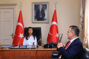 Muğla Valiliği’ni bir günlüğüne Tuğberk ve Efsa yönetti Muğla Valiliği’ni bir günlüğüne Tuğberk ve Efsa yönetti