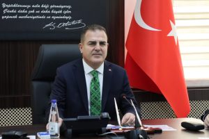 Milletvekilinden boykota tepki, Vali'den alışveriş paylaşımı