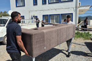 Muğla'da hazine arazisine yapılan kaçak yapı yıkıldı Muğla'da hazine arazisine yapılan kaçak yapı yıkıldı