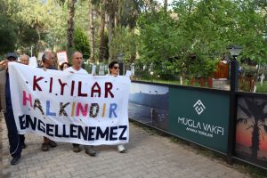 Akyaka’da kıyı eylemi: Vatandaşlar brandaları aştı