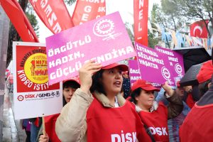 Muğla’da 1 Mayıs coşkusu: Yağmura rağmen binlerce kişi alanlardaydı