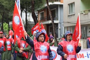 Muğla’da 1 Mayıs coşkusu: Yağmura rağmen binlerce kişi alanlardaydı