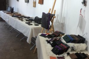 Datça'ya yerleşti, deriden sanata uzanan yolculuğa çıktı Datça'ya yerleşti, deriden sanata uzanan yolculuğa çıktı