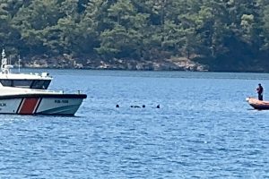 Akbük’te denizde kaybolan Turgay Tarakçı’nın cansız bedenine ulaşıldı Akbük’te denizde kaybolan Turgay Tarakçı’nın cansız bedenine ulaşıldı