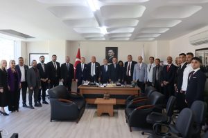 MHP heyetinden Muğla Gazeteciler Cemiyeti’ne “Terörsüz Türkiye” ziyareti MHP heyetinden Muğla Gazeteciler Cemiyeti’ne “Terörsüz Türkiye” ziyareti