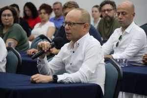 AK Parti, MHP ve CHP gruplarından Köksal Aras’a destek AK Parti, MHP ve CHP gruplarından Köksal Aras’a destek