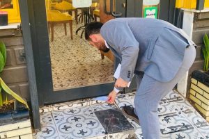 MHP Muğla teşkilatından Ahilik Haftası'nda esnafa "siftah parası" desteği MHP Muğla teşkilatından Ahilik Haftası'nda esnafa "siftah parası" desteği