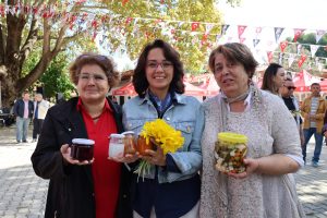 Yaylanın en güzel kavunları seçildi