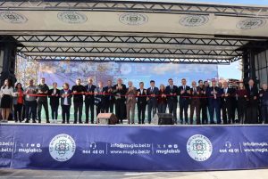 Büyükşehir Belediyesi araç filosunu 170 yeni araçla güçlendirdi