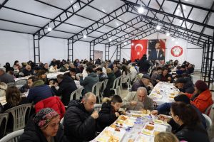 CHP İl Başkanı Nail Kızıl’dan babası anısına iftar yemeği