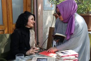 Jehan Barbur Mabolla’da okurlarıyla buluştu