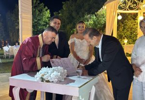 Muğla'da Anahtar Parti İl Başkanı ile Kadın Kolları Başkanı dünyaevine girdi