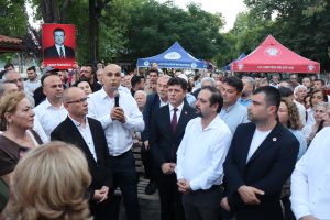 Kızıl’ın görevden alınmasına tepki: “Muğla, 13 ilçe başkanıyla tarihin doğru yerinde” Kızıl’ın görevden alınmasına tepki: “Muğla, 13 ilçe başkanıyla tarihin doğru yerinde”