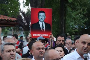 Kızıl’ın görevden alınmasına tepki: “Muğla, 13 ilçe başkanıyla tarihin doğru yerinde” Kızıl’ın görevden alınmasına tepki: “Muğla, 13 ilçe başkanıyla tarihin doğru yerinde”