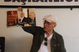 12 yıl sonra CHP'ye döndü, Özgür Özel'e destek mesajı verdi 12 yıl sonra CHP'ye döndü, Özgür Özel'e destek mesajı verdi