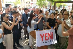 Datça Belediye Başkanı Aytaç Kurt YENİ Parti’ye geçti Datça Belediye Başkanı Aytaç Kurt YENİ Parti’ye geçti