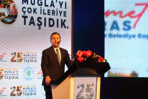 Ahmet Aras 2,5 yıllık icraatlarını anlattı: “Vaatlerin yüzde 61’i tamamlandı”