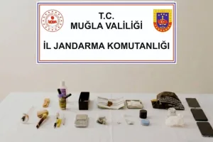 Uyuşturucu operasyonu: Eski avukat dahil 3 kişi tutuklandı Uyuşturucu operasyonu: Eski avukat dahil 3 kişi tutuklandı